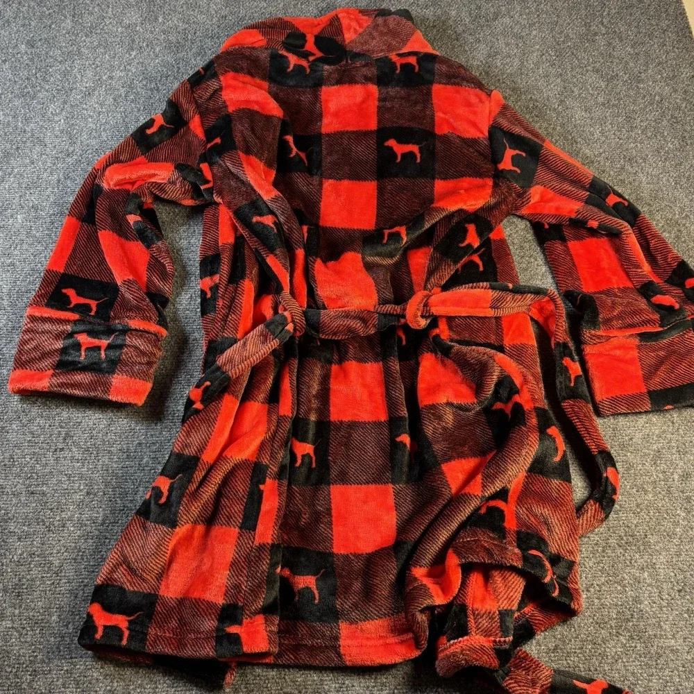PINK Victoria's Secret Robe Womens XS/S Red Black Buffalo Plaid Logo NWT Cozy